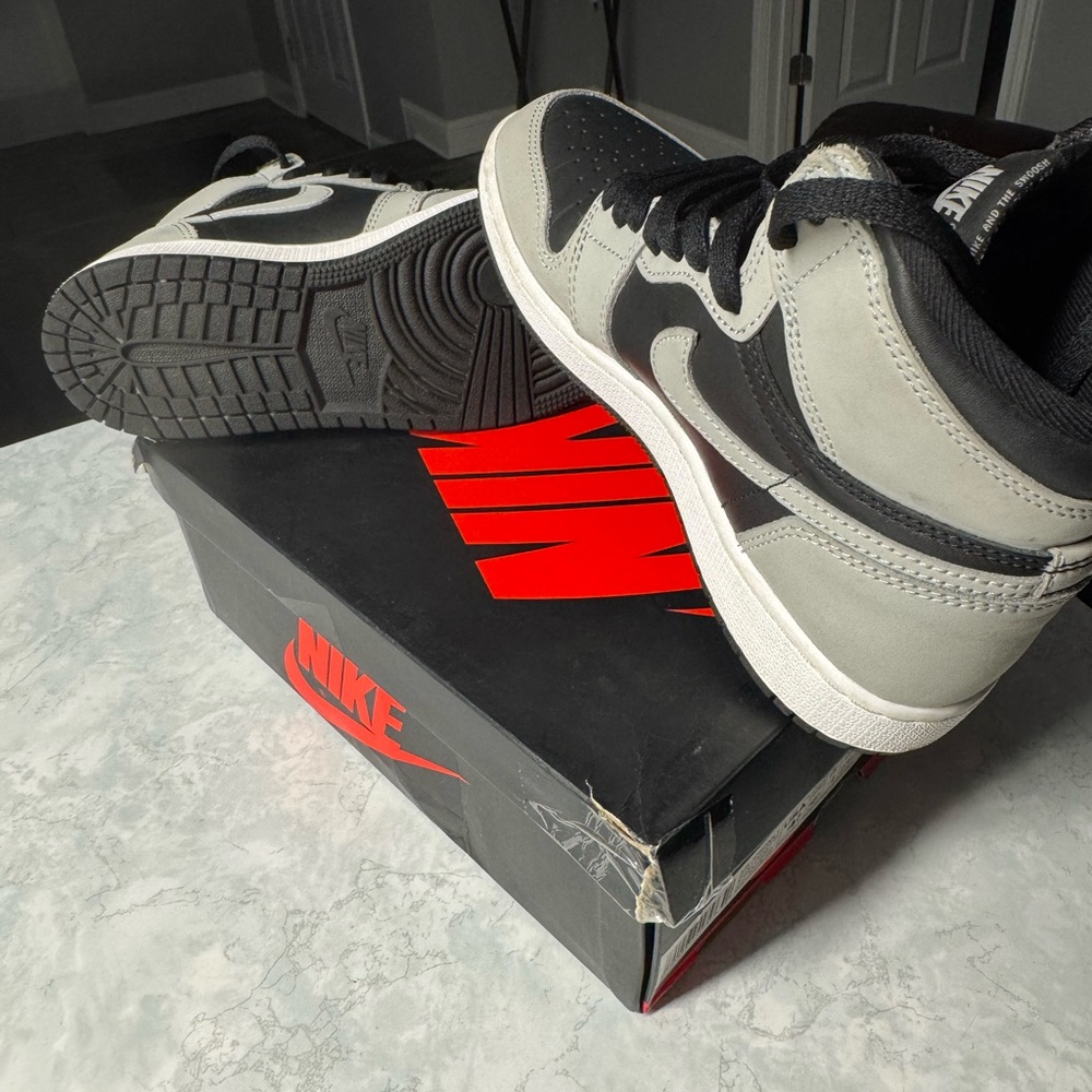 Jordan Shadow 2.0, size 4.5y - Picture 4 of 5